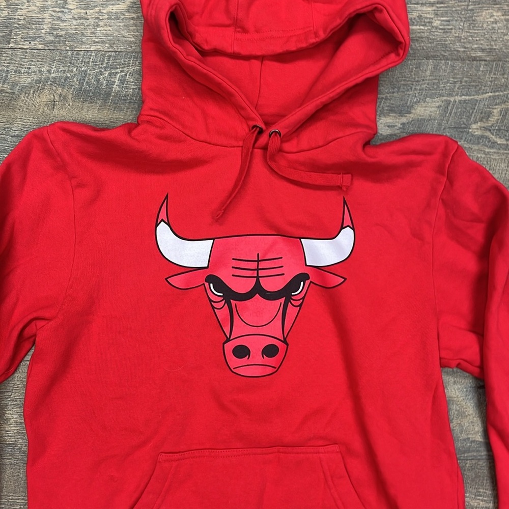 Fanatics Chicago Bulls Hoodie - Picture 2 of 3